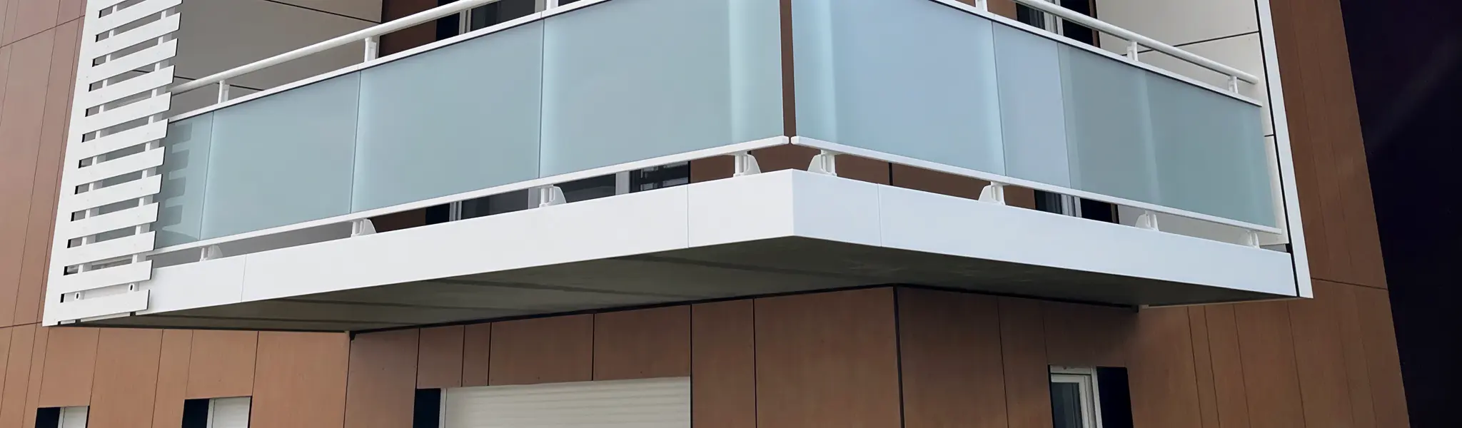 Dallnet habillage : Système sur mesure pour la protection de nez de dalle